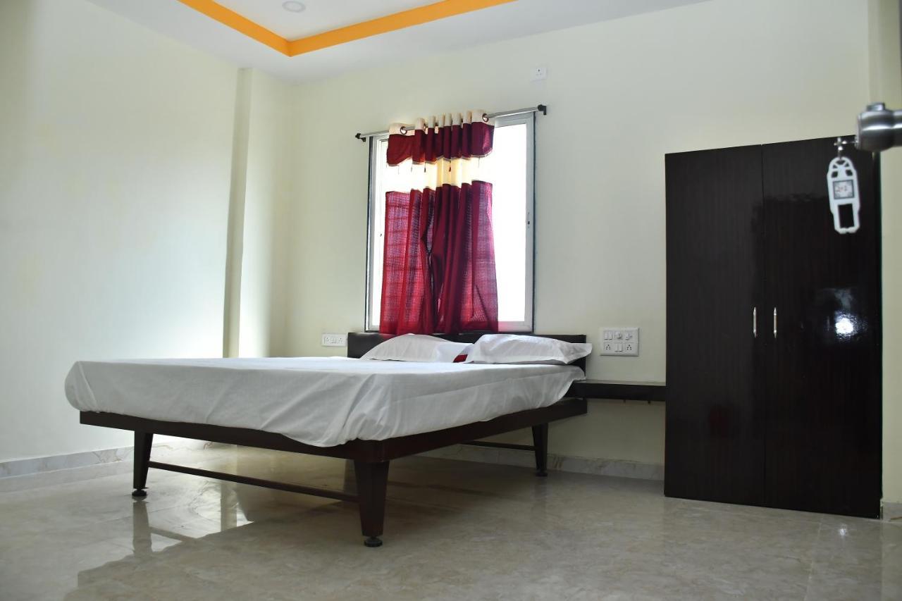 Hotel Kalika Residency Akalkot المظهر الخارجي الصورة