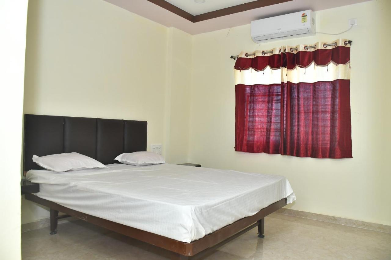 Hotel Kalika Residency Akalkot المظهر الخارجي الصورة