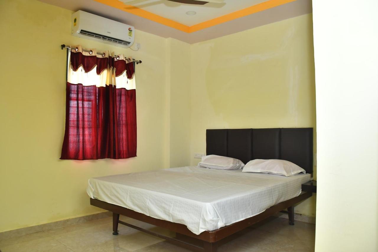 Hotel Kalika Residency Akalkot المظهر الخارجي الصورة